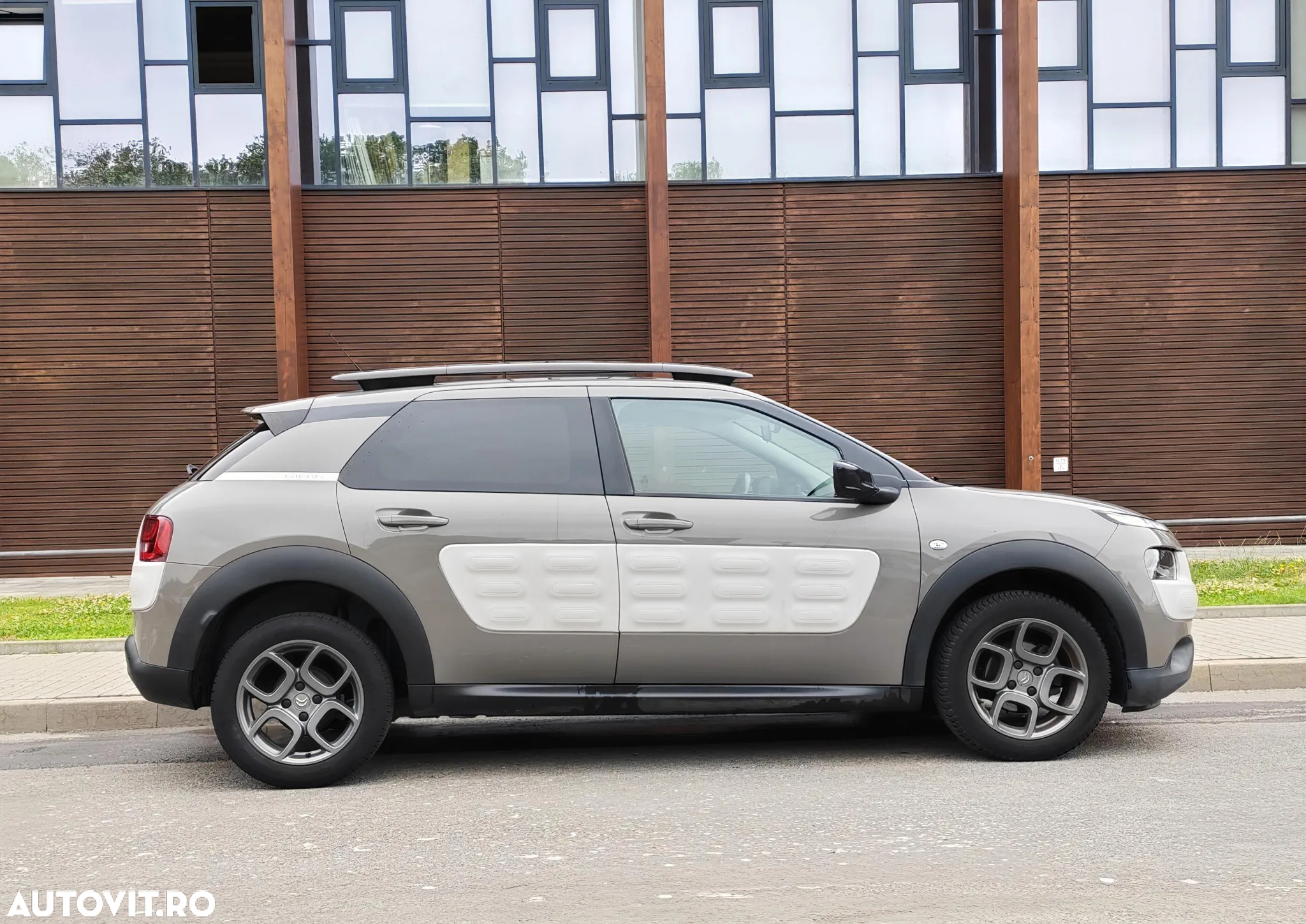 Citroën C4 Cactus VTi 82 Shine Edition - 6