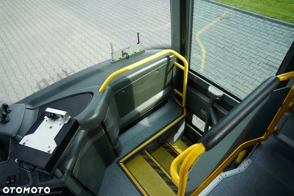 Mercedes-Benz INTOURO / KLIMATYZACJA / 12 METRÓW / SPROWADZONY Z FRANCJI / MANUAL / - 22