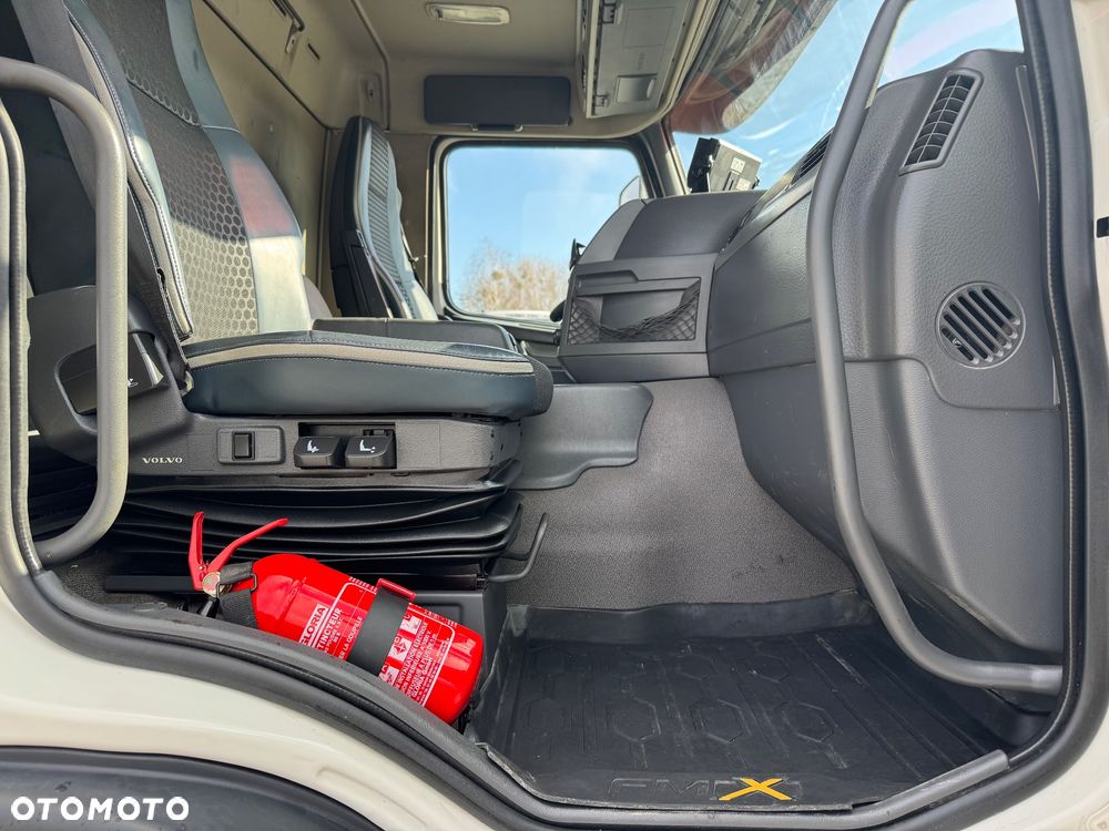 Volvo FMX 460 13L 8x4 MEILLER HYDROBURTA ładne i zadbane - 33
