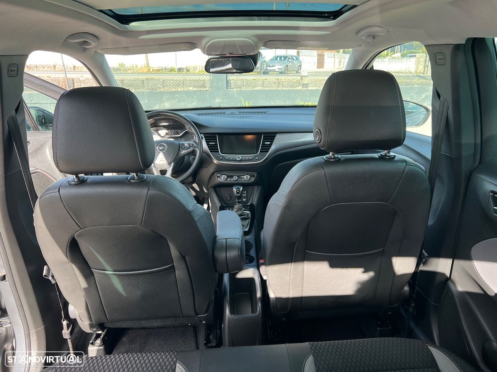 Opel Crossland X 1.2 T Innovation J17 - 16