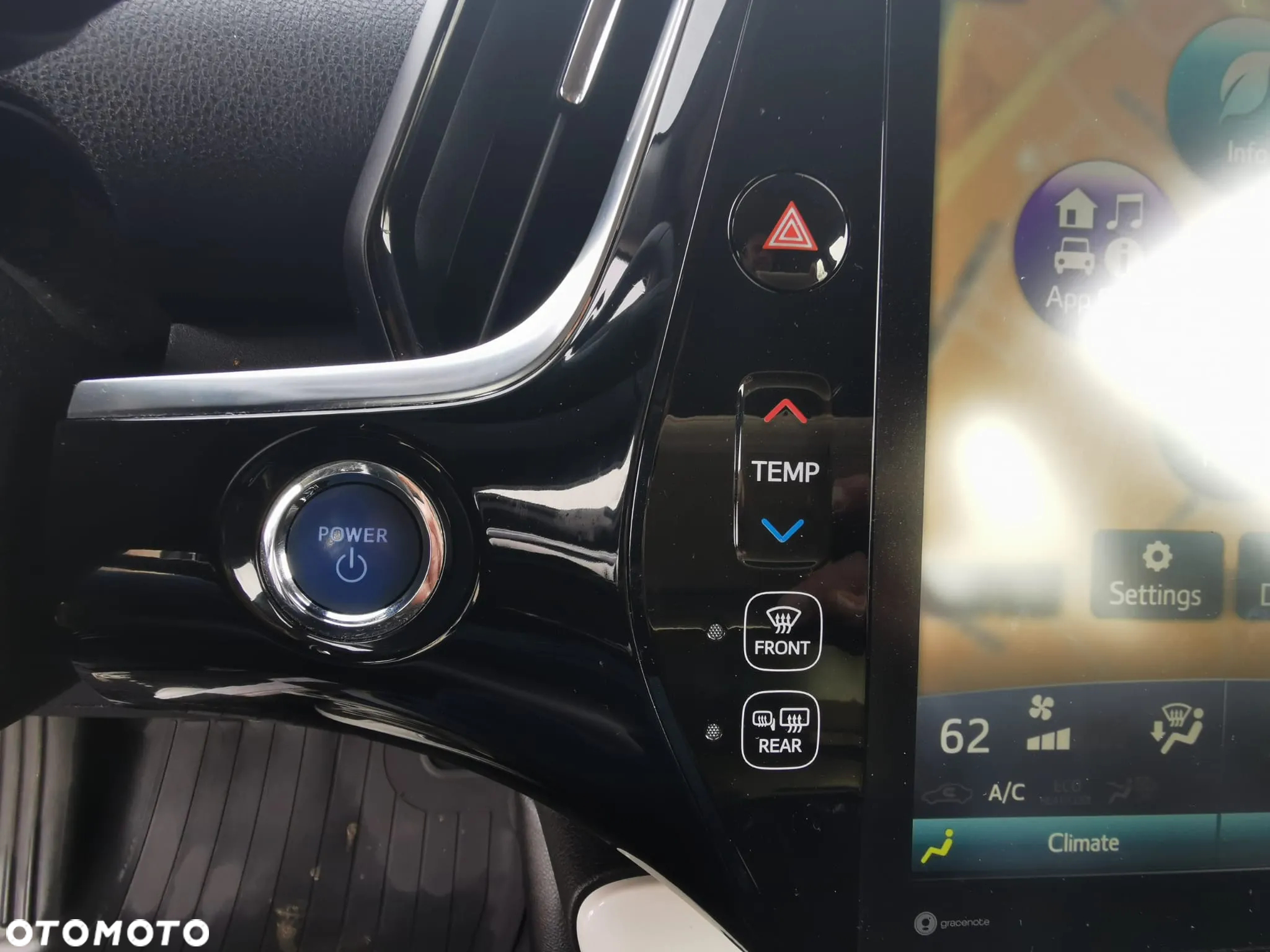 Toyota Prius Plug-in (Hybrid) Comfort - 31