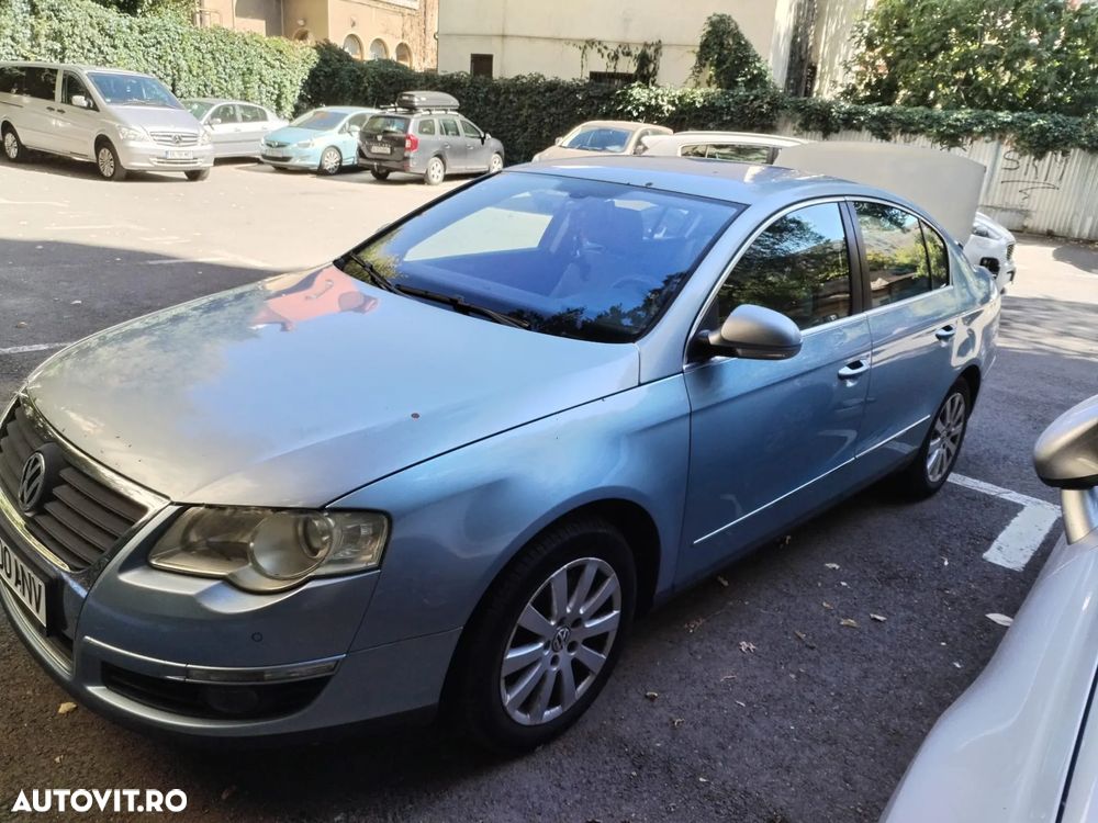 Volkswagen Passat 1.6 FSI Comfortline - 3