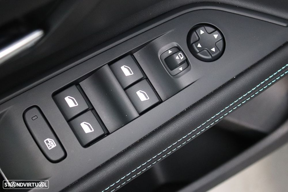 Peugeot 5008 1.2 PureTech Allure Pack EAT8 - 19