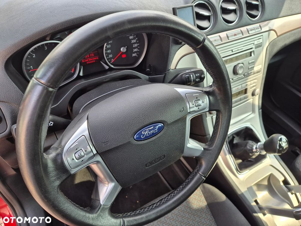 Ford Galaxy - 6