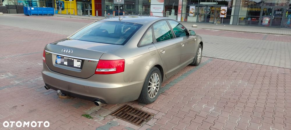 Audi A6 Limousine 2.4 Quattro - 2