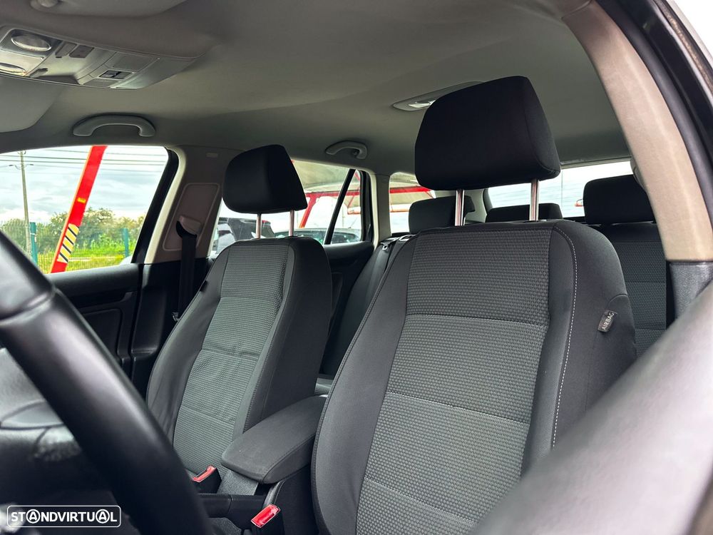 VW Golf Variant 1.6 TDi Confortline - 15