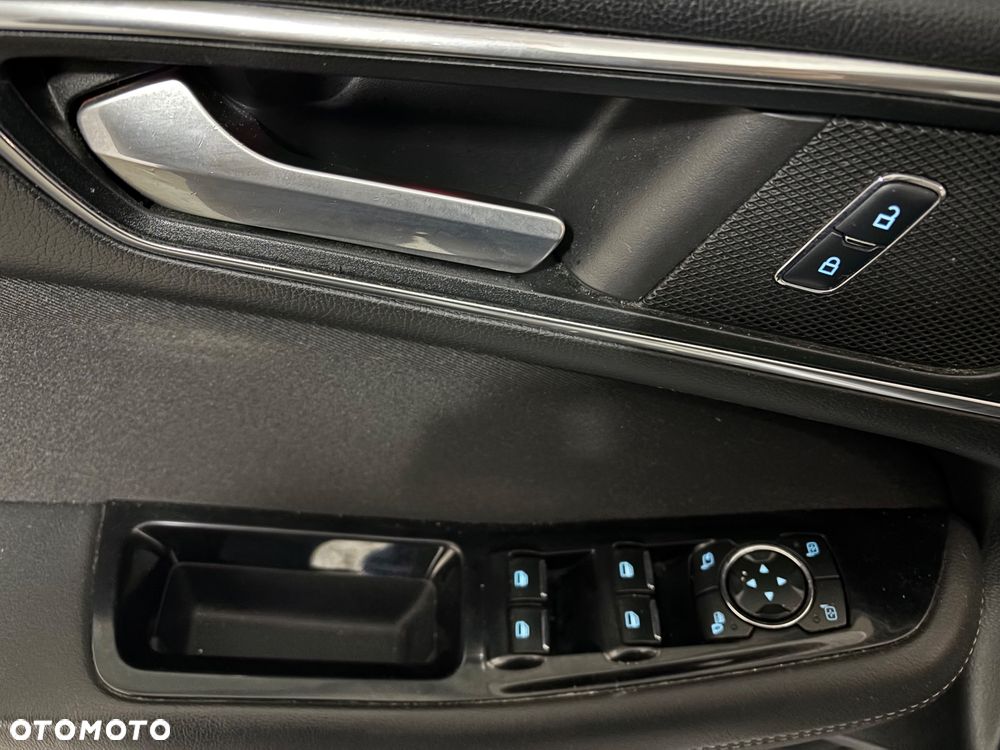 Ford S-Max 2.0 TDCi 4WD Titanium PowerShift - 19