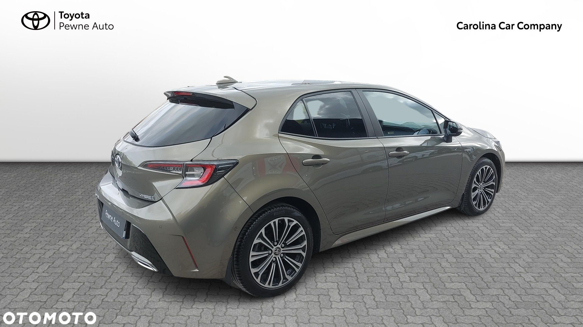 Toyota Corolla 2.0 Hybrid Comfort - 24
