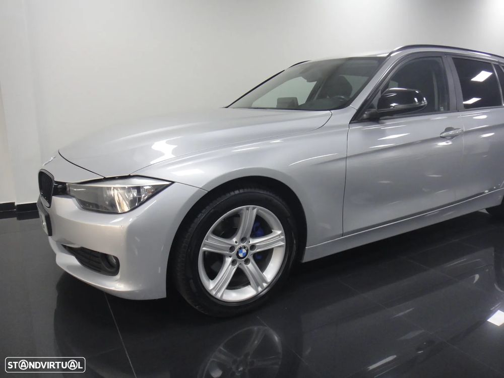 BMW 318 d Auto Exclusive - 4