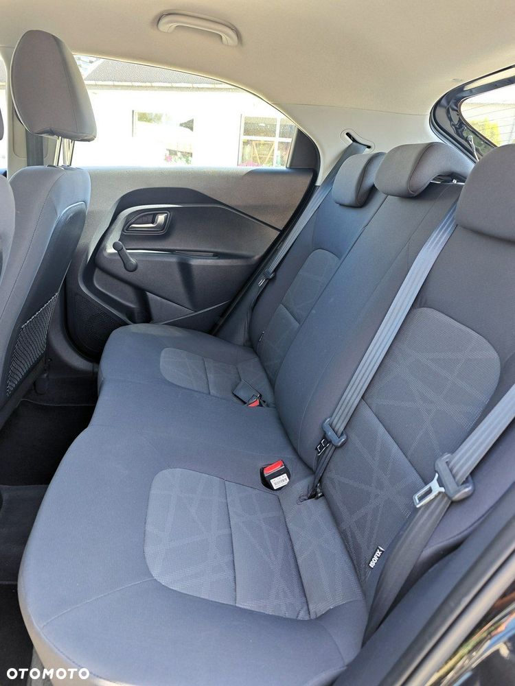 Kia Rio - 21