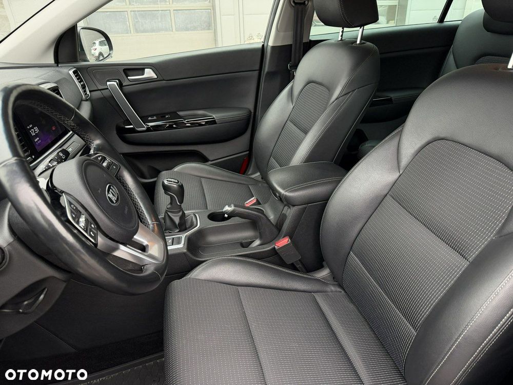 Kia Sportage 1.6 CRDI Black Edition 2WD - 17