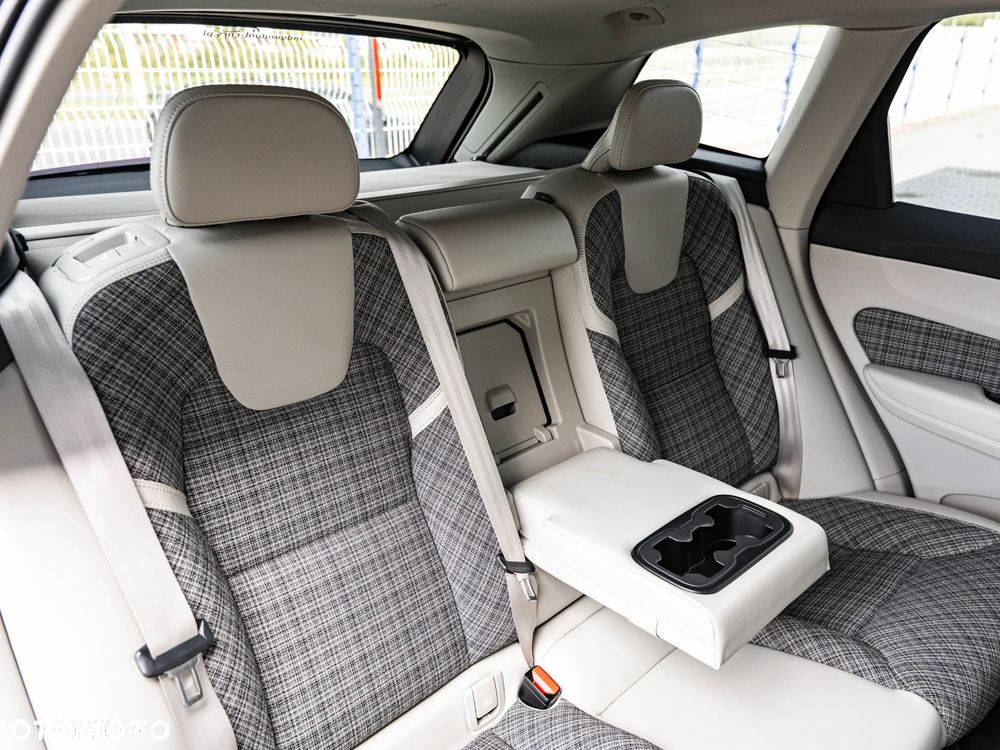 Volvo XC 60 D3 Momentum Pro - 25