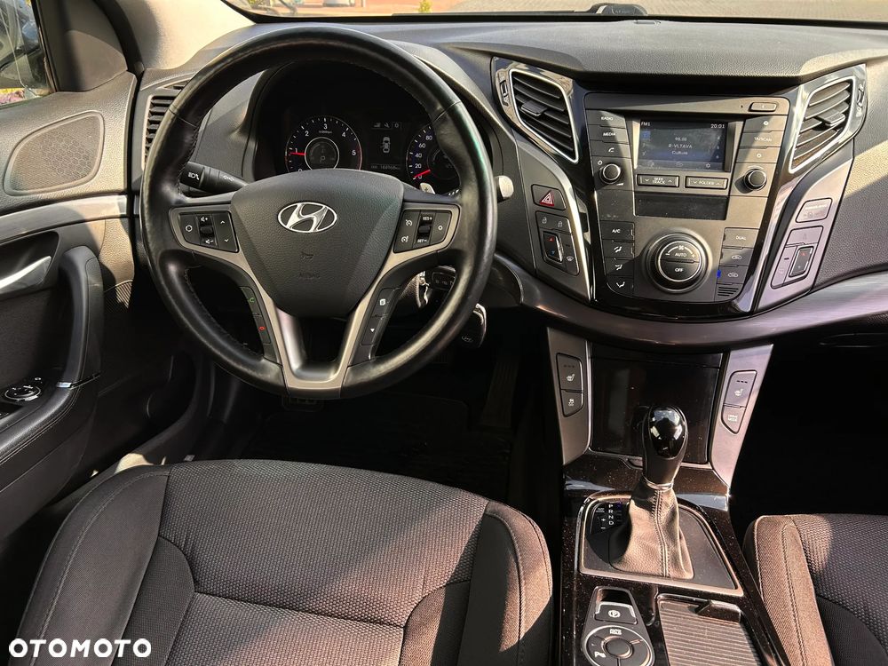 Hyundai i40 1.7 CRDi Style DCT - 17