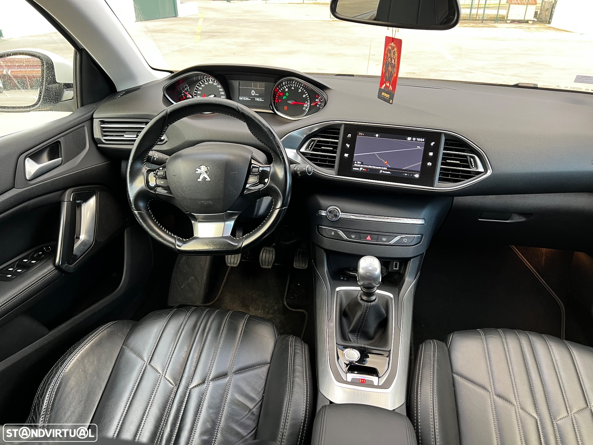 Peugeot 308 SW 1.2 PureTech Allure Full LED - 17