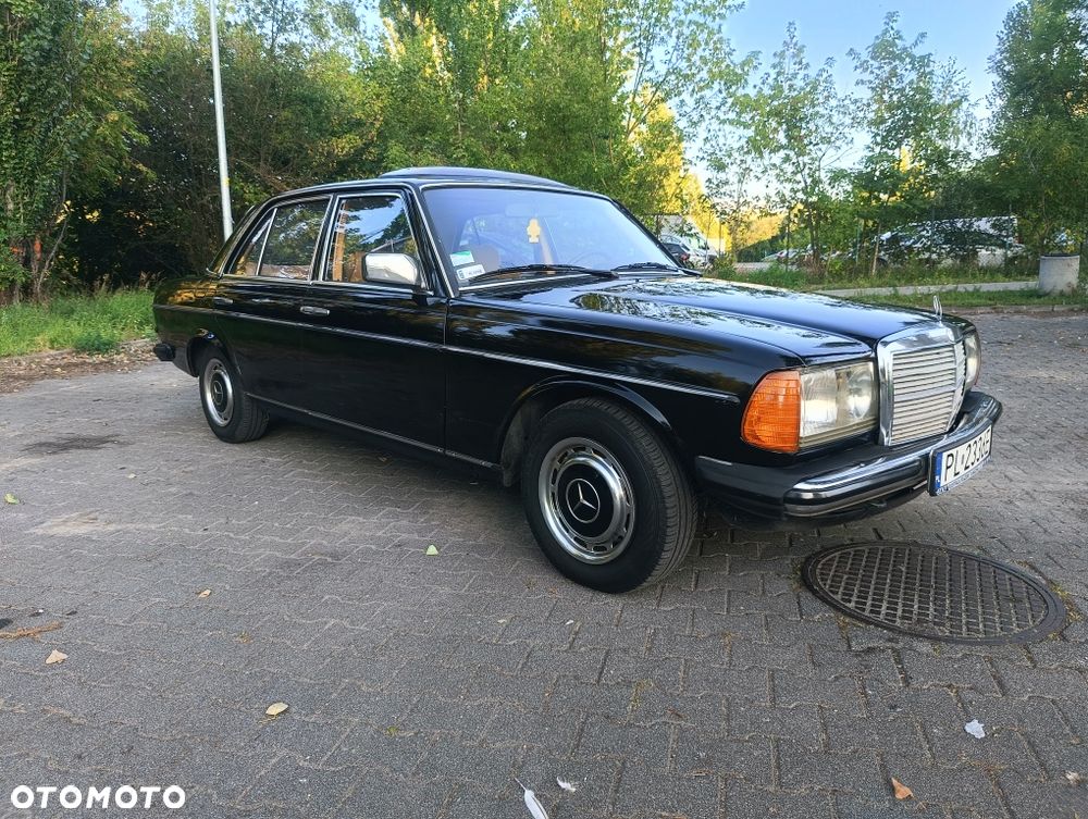 Mercedes-Benz W123 - 3