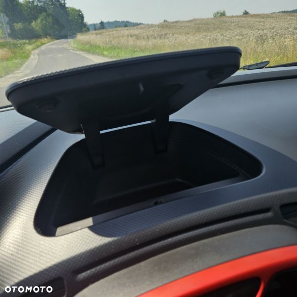 Renault Captur dCi 90 EDC Helly Hansen - 26