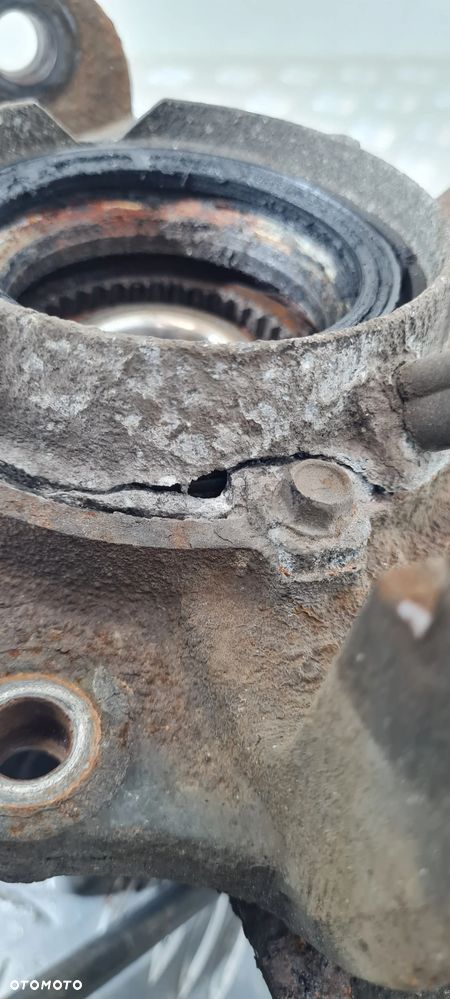 Ssangyong Actyon Sports II Zwrotnica Piasta Lewa Prawa Przód - 16