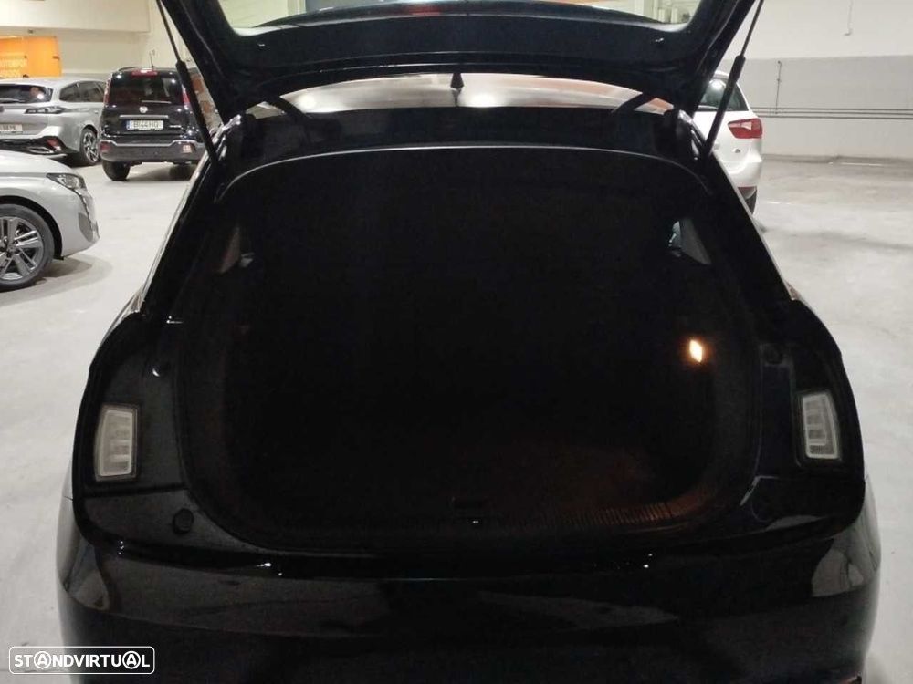 Audi A1 Sportback 1.0 TFSI Design - 17