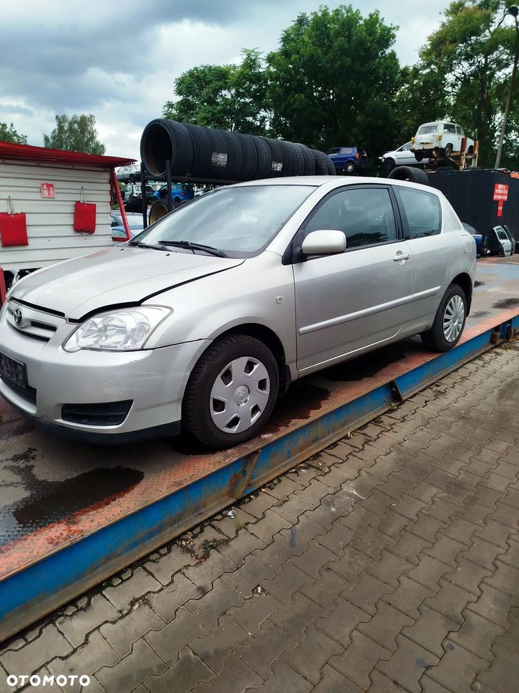 Toyota Corolla  e 12 na części. - 2