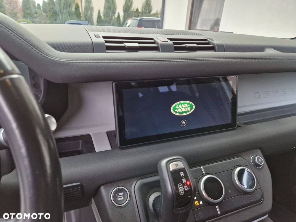 Land Rover Defender 2.0 D240 S - 15
