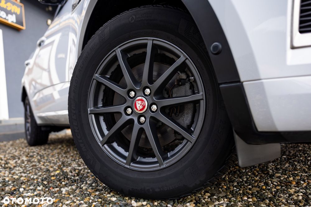 Jaguar E-Pace D165 AWD R-Dynamic SE - 19