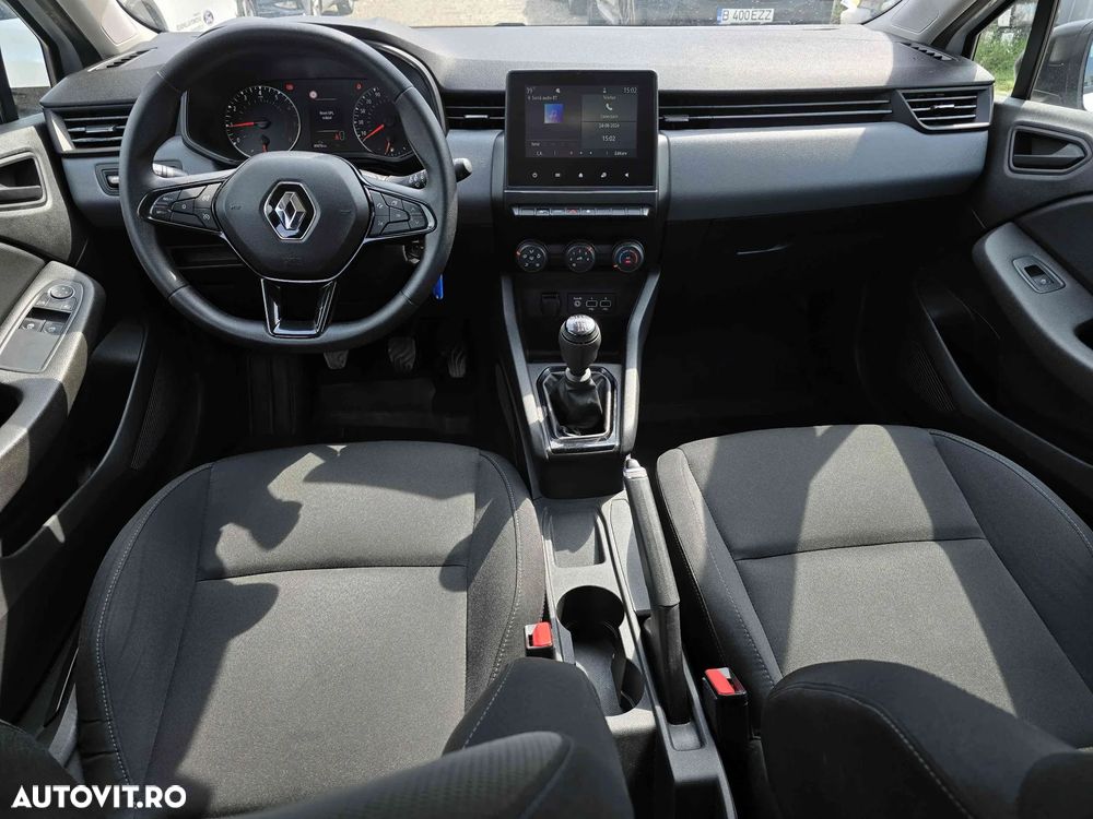 Renault Clio - 11