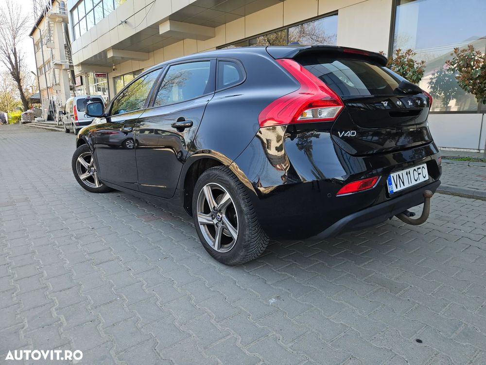 Volvo V40 D2 - 13