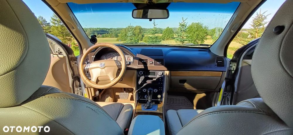 Volvo XC 90 3.2 AWD Momentum - 12