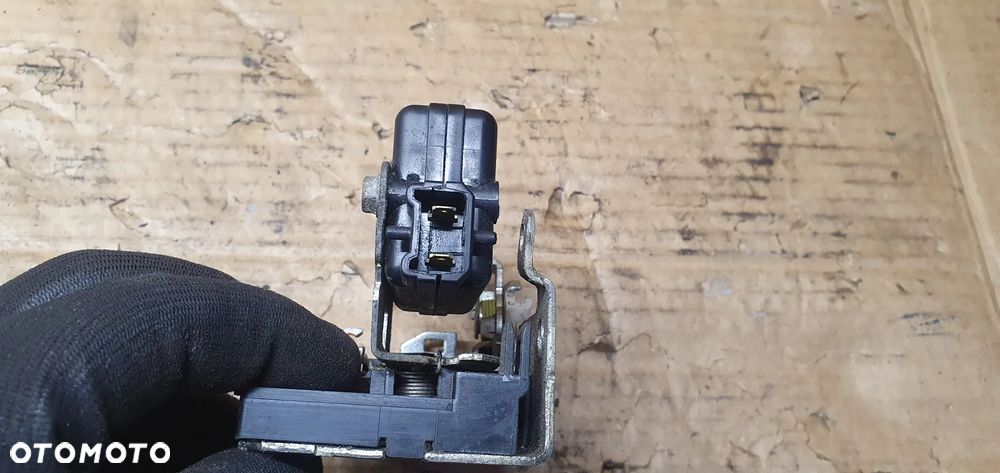 Zamek drzwi prawy przód przedni Dacia Logan - 3