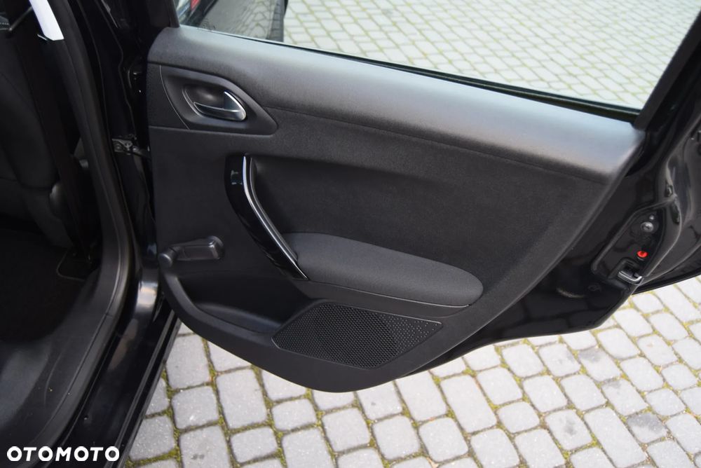 Peugeot 208 PureTech 82 Start & Stop Style - 18