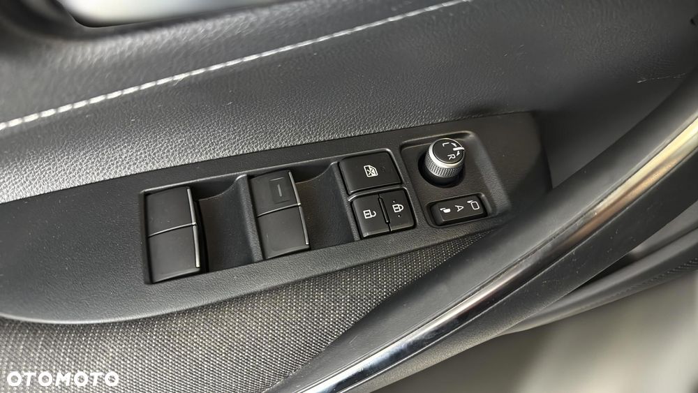 Toyota Corolla 1.8 Hybrid Comfort - 28