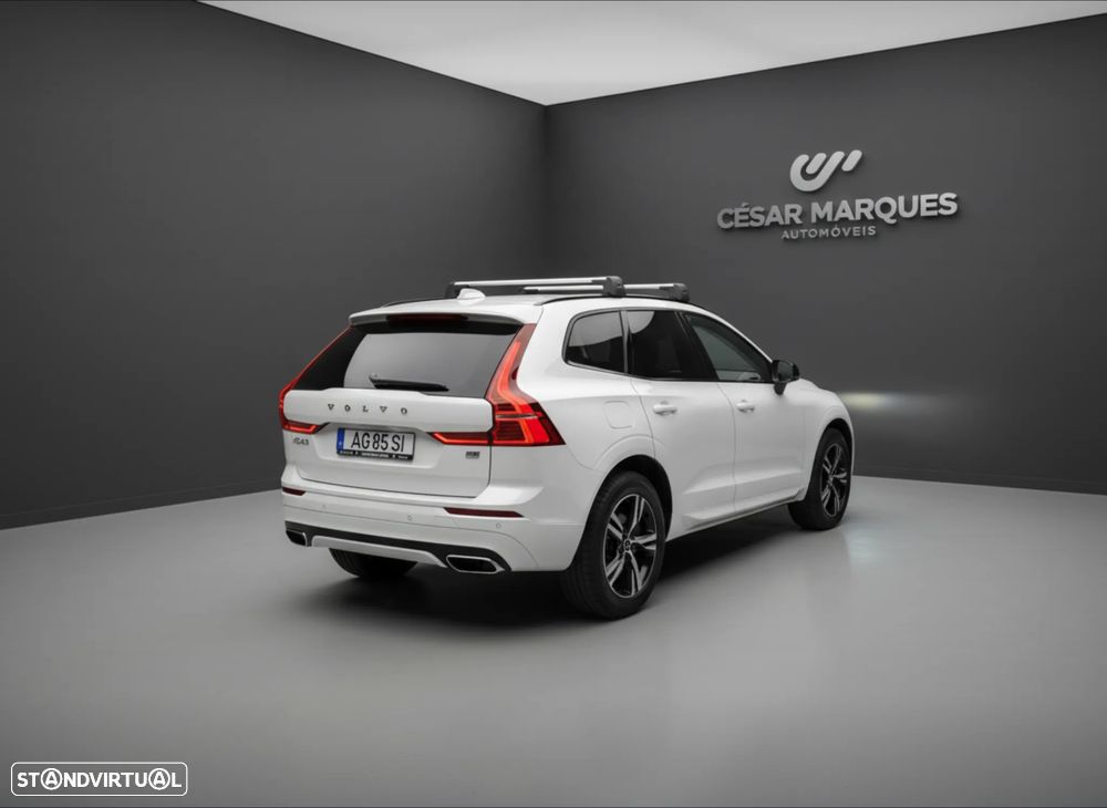 Volvo XC 60 2.0 T6 PHEV R-Design AWD - 3