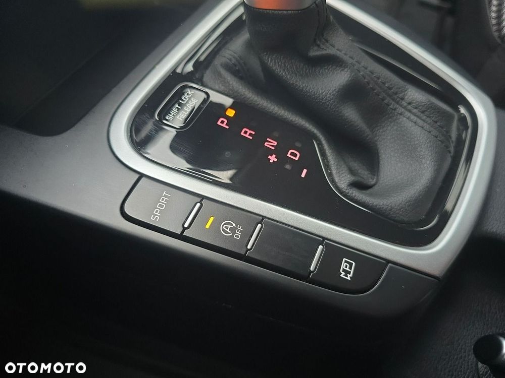 Kia XCeed - 29