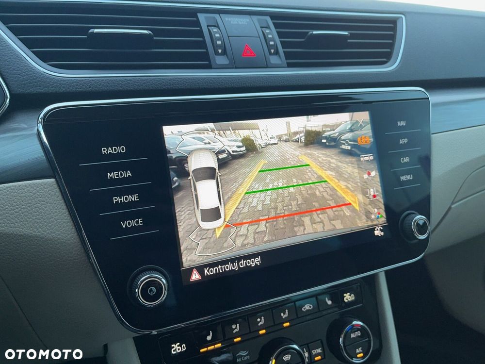 Skoda Superb 2.0 TSI Style DSG - 24