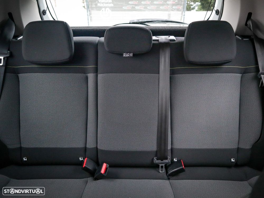 Citroën C3 1.2 PureTech Shine - 20