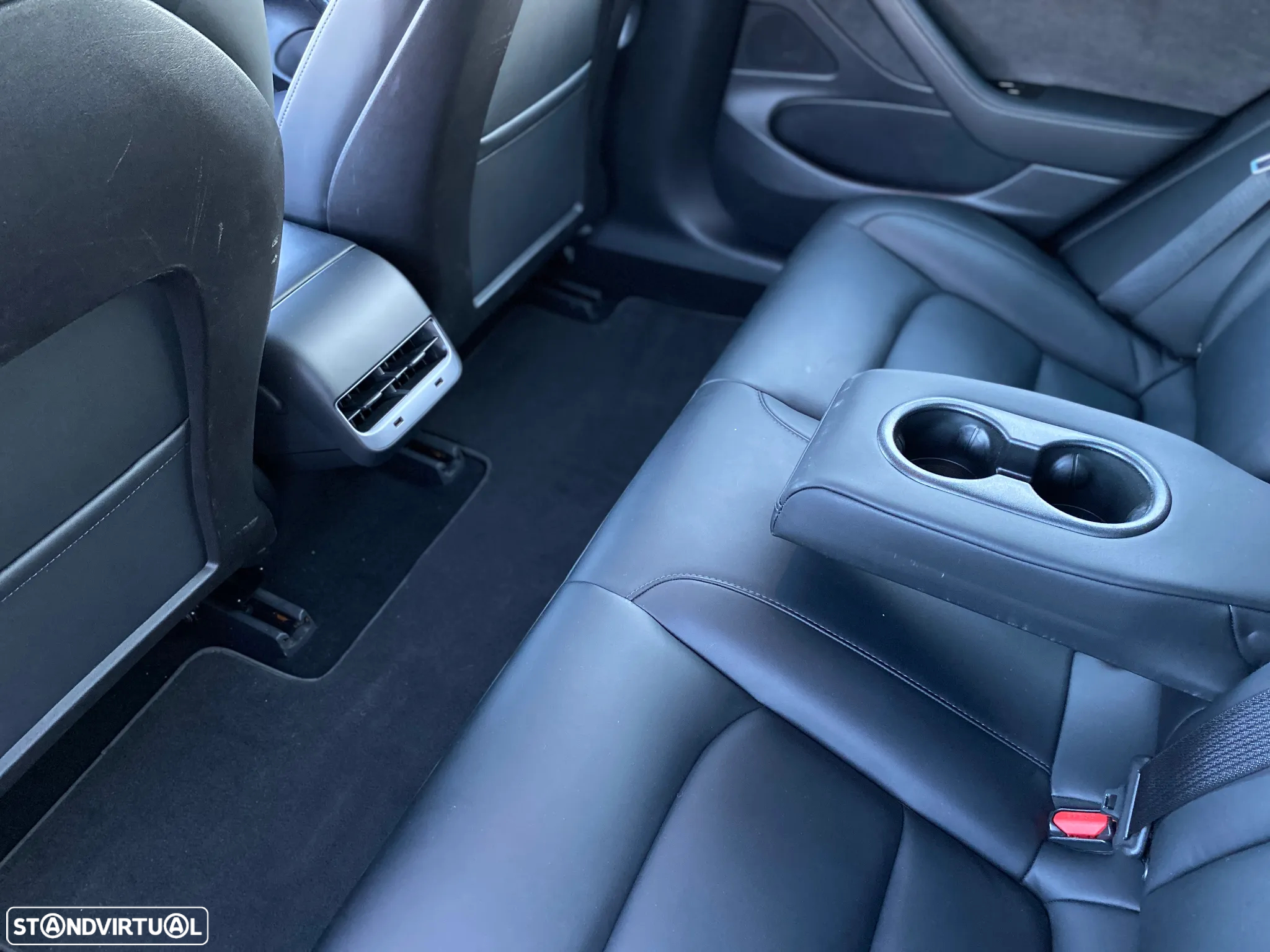 Tesla Model 3 Standard RWD Plus - 36