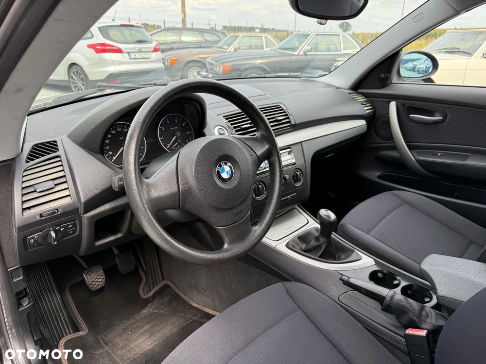 BMW Seria 1 116i - 6