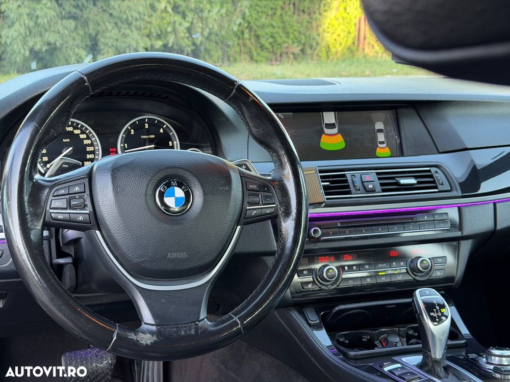 BMW Seria 5 530d xDrive AT - 7