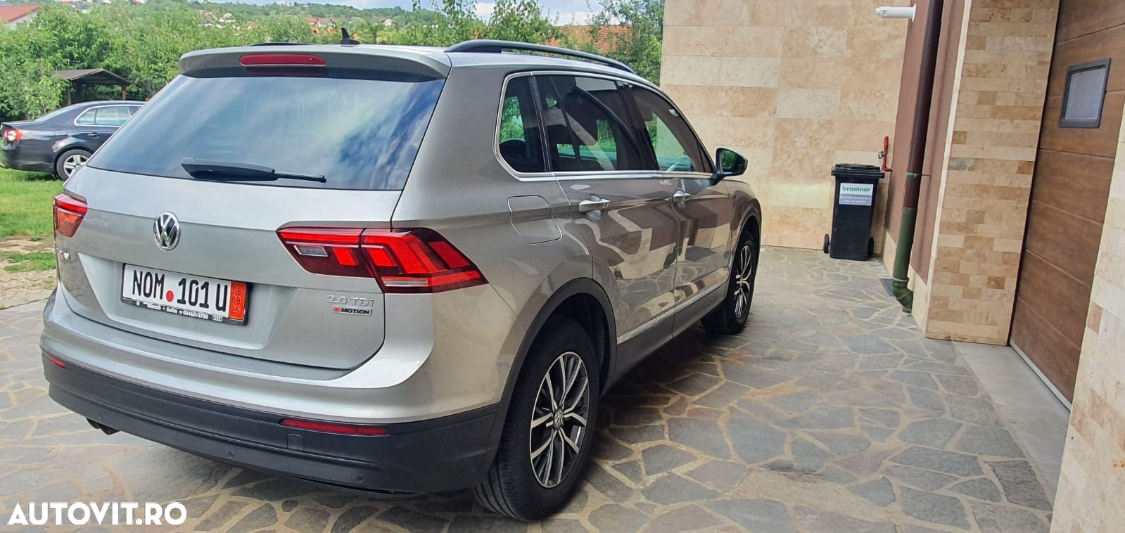 Volkswagen Tiguan - 14
