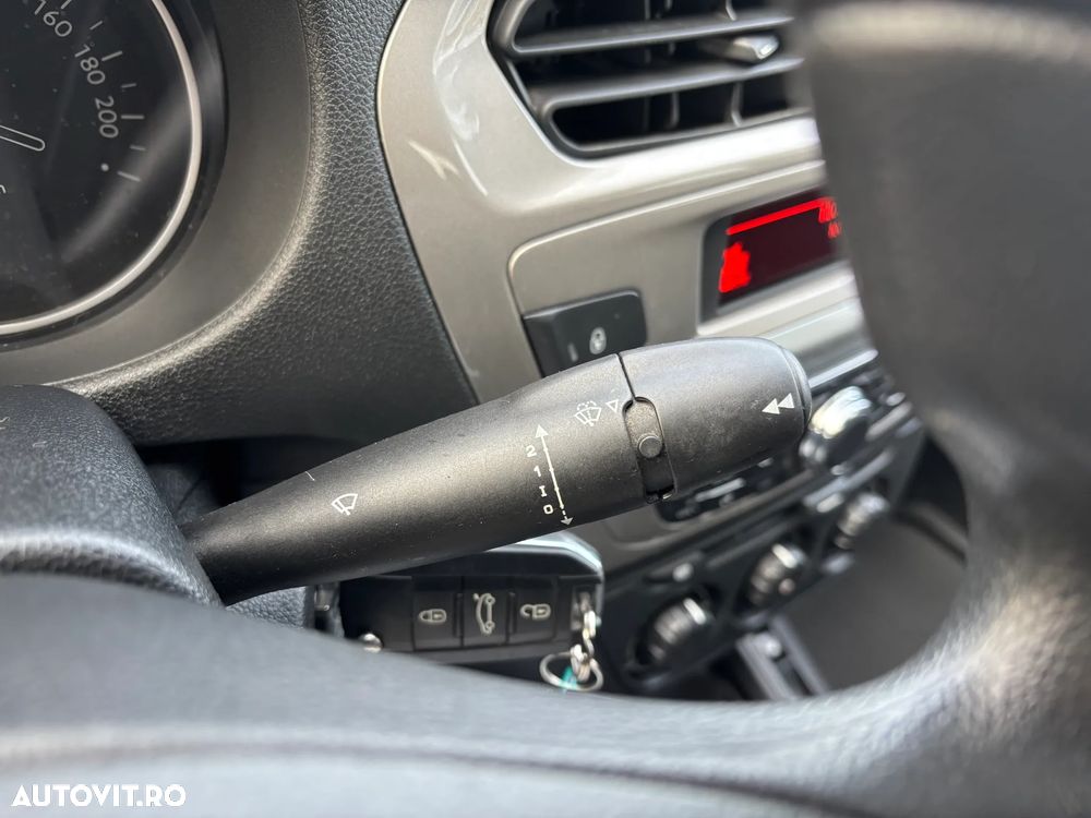 Citroën C-Elysée 1.5 BlueHDi 100 S&S BVM6 Feel - 13