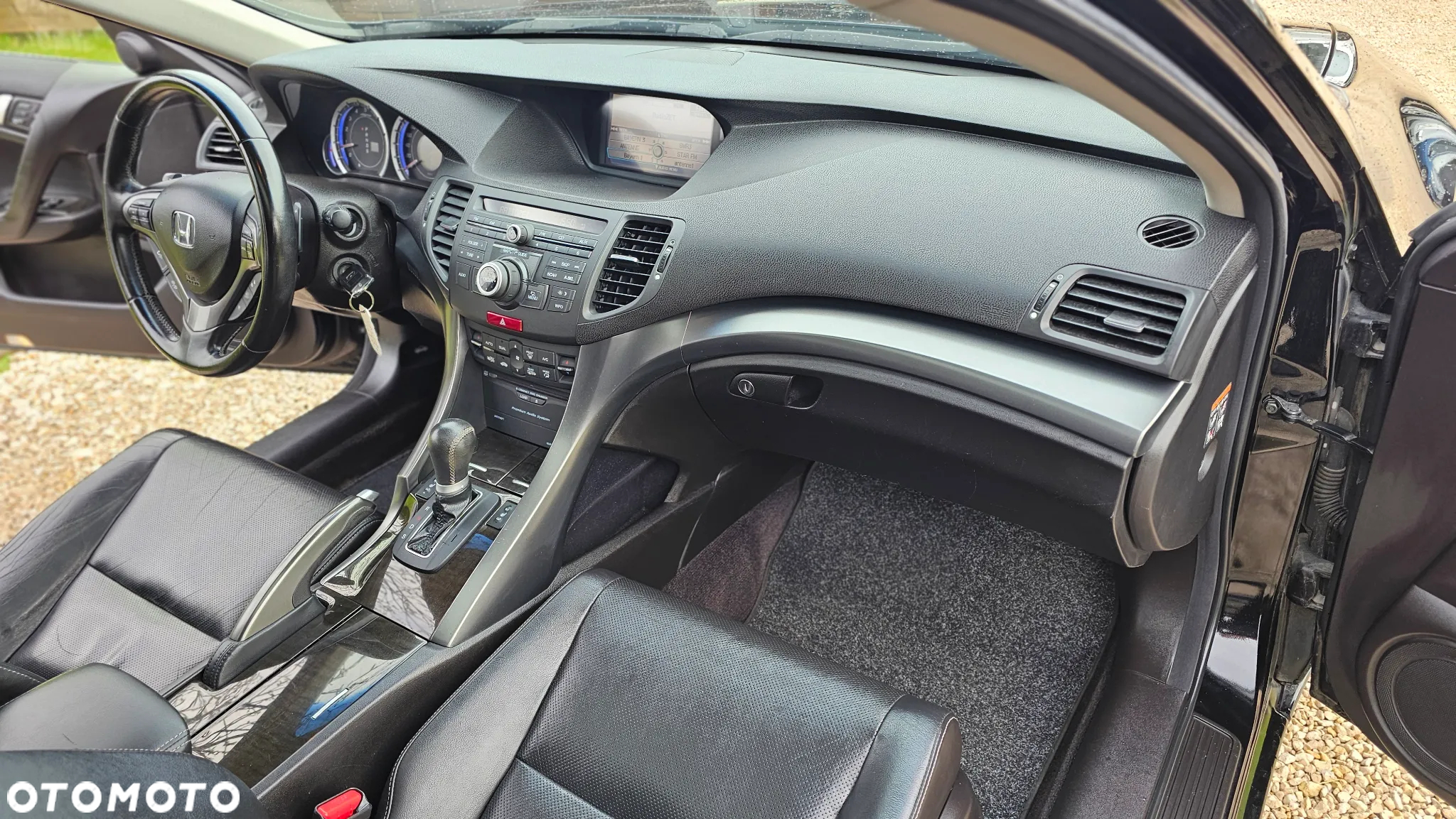 Honda Accord 2.0 Executive Nav - 13