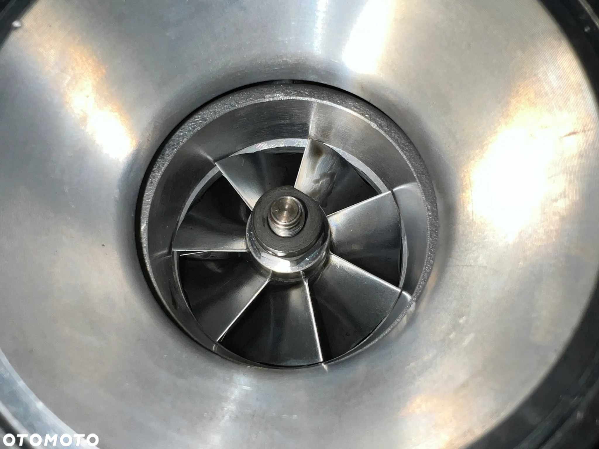 Crafter Man 2,0TDi turbina 03N145703R 03N145701Q - 5