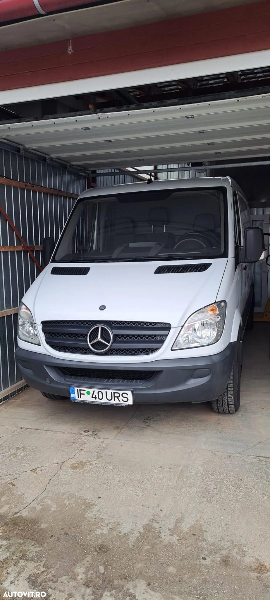 Mercedes-Benz Sprinter - 2