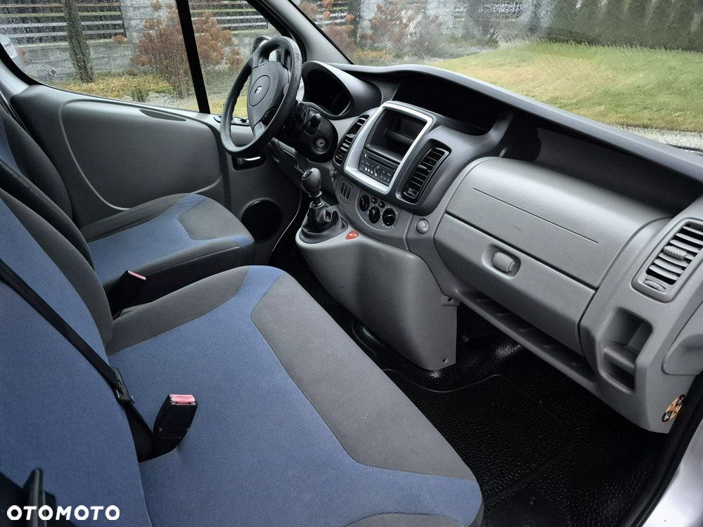 Renault Trafic - 8