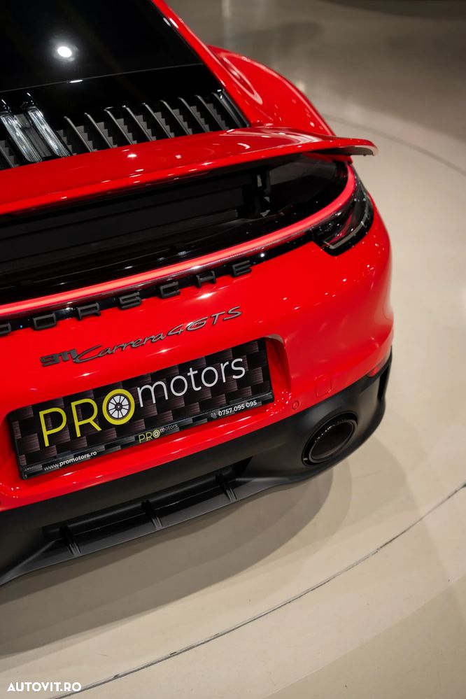 Porsche 911 - 24