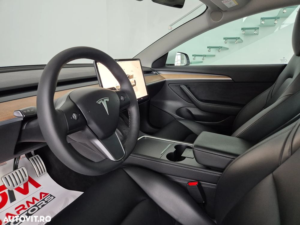 Tesla Model 3 Performance - 9