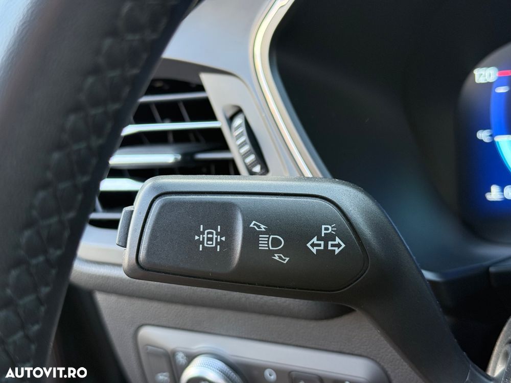 Ford Kuga - 25