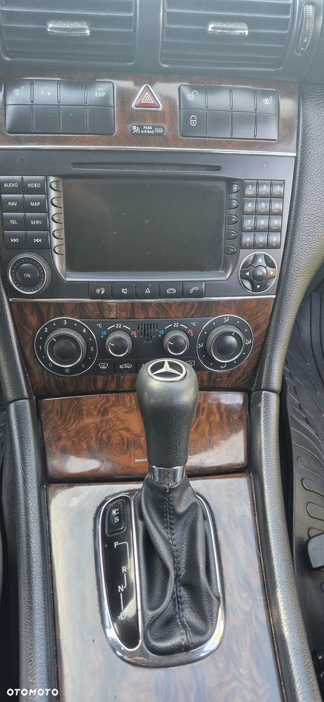 Mercedes-Benz Klasa C 240 4Matic Classic - 15