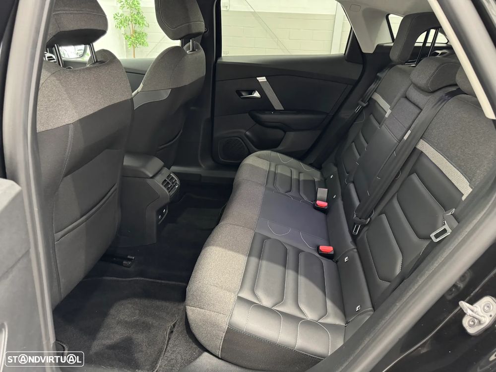 Citroën C4 1.2 PureTech Shine Pack EAT8 - 33