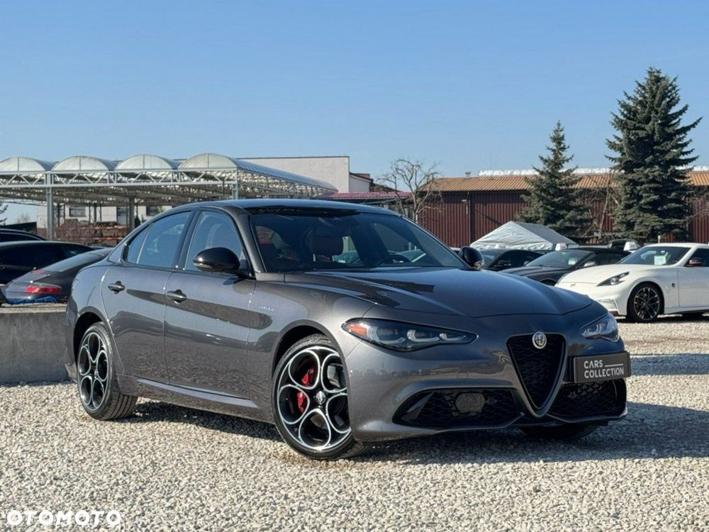 Alfa Romeo Giulia - 1